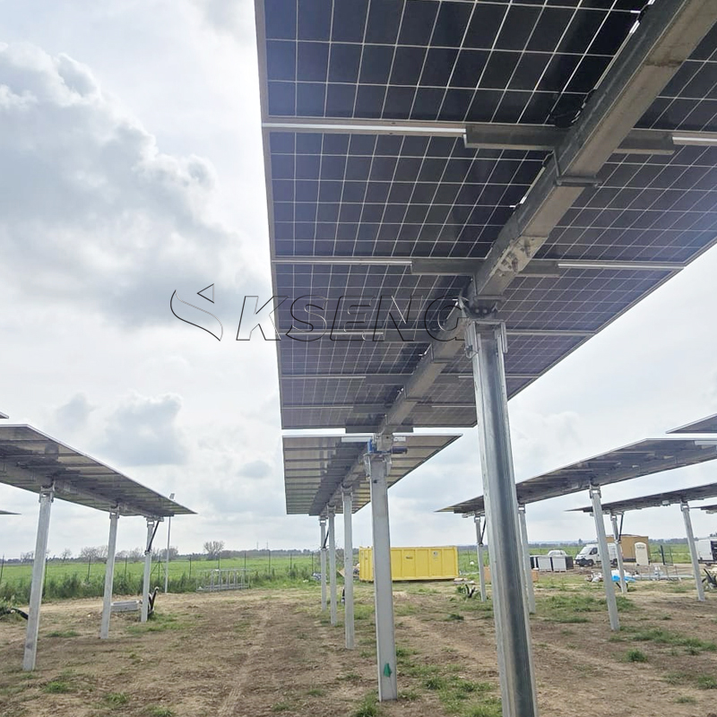 Large-scale solar tracking system installed in Italy | Ensuring high efficiency for industrial and commercial solar projects