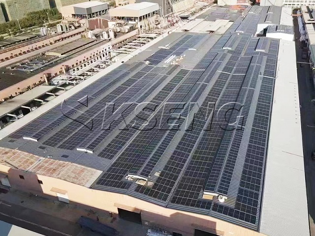 5,8 MW- Usina solar no telhado na China
