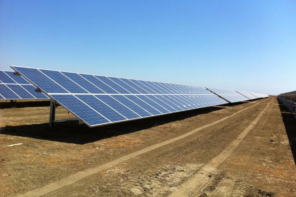 Por que escolher o sistema de montagem solar de inclinação fixa e o painel solar?
